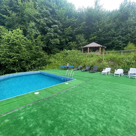 Lodge Riviera *