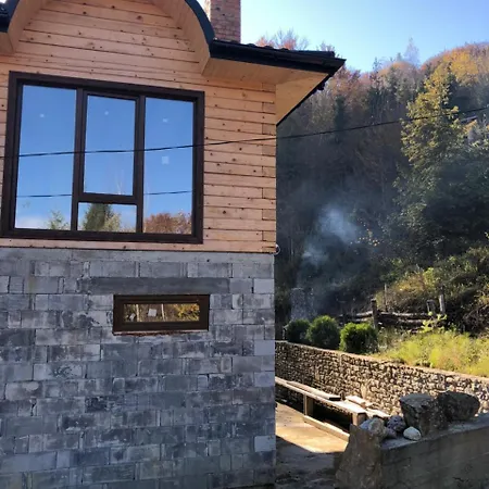 Riviera Lodge Lekechi